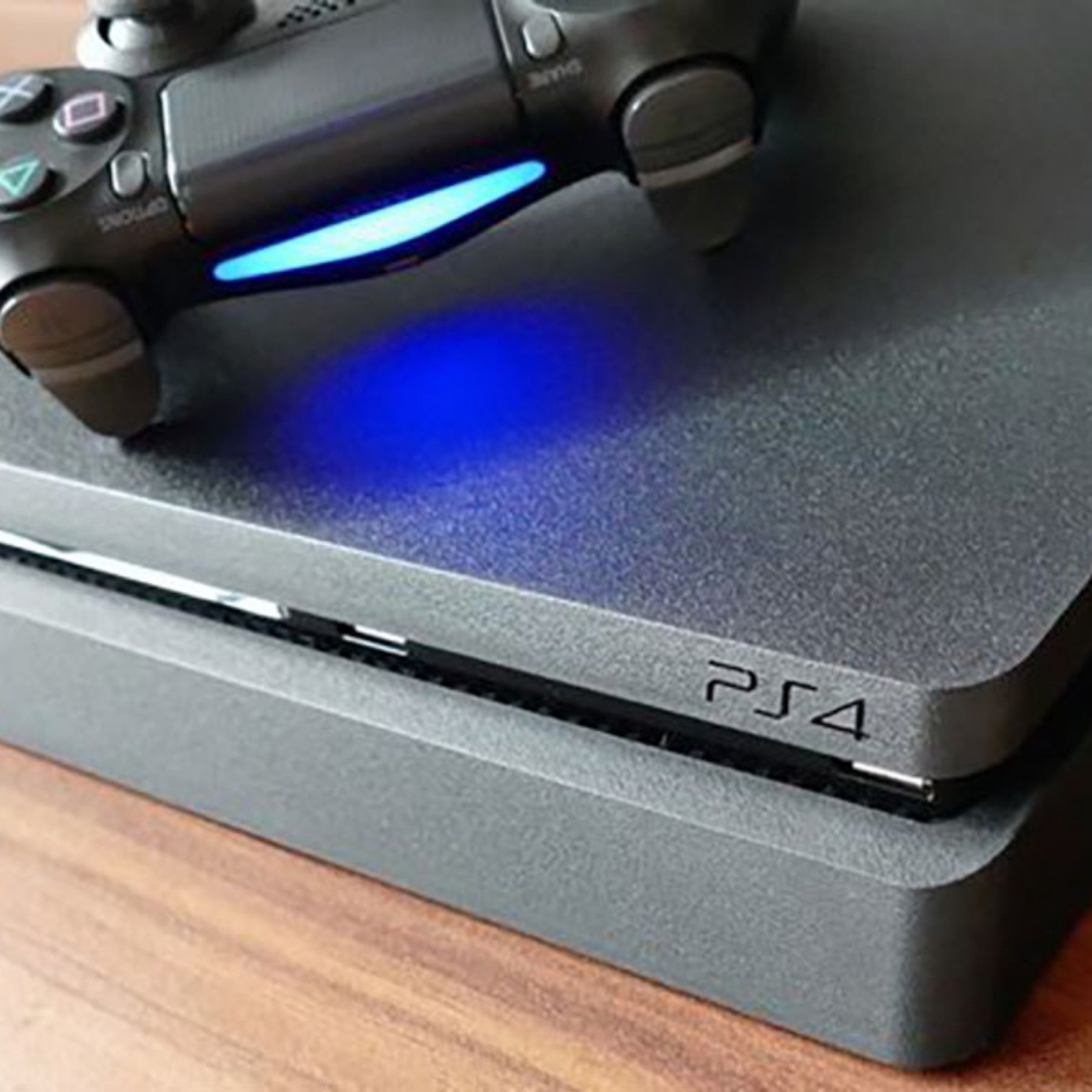 Play Station 4